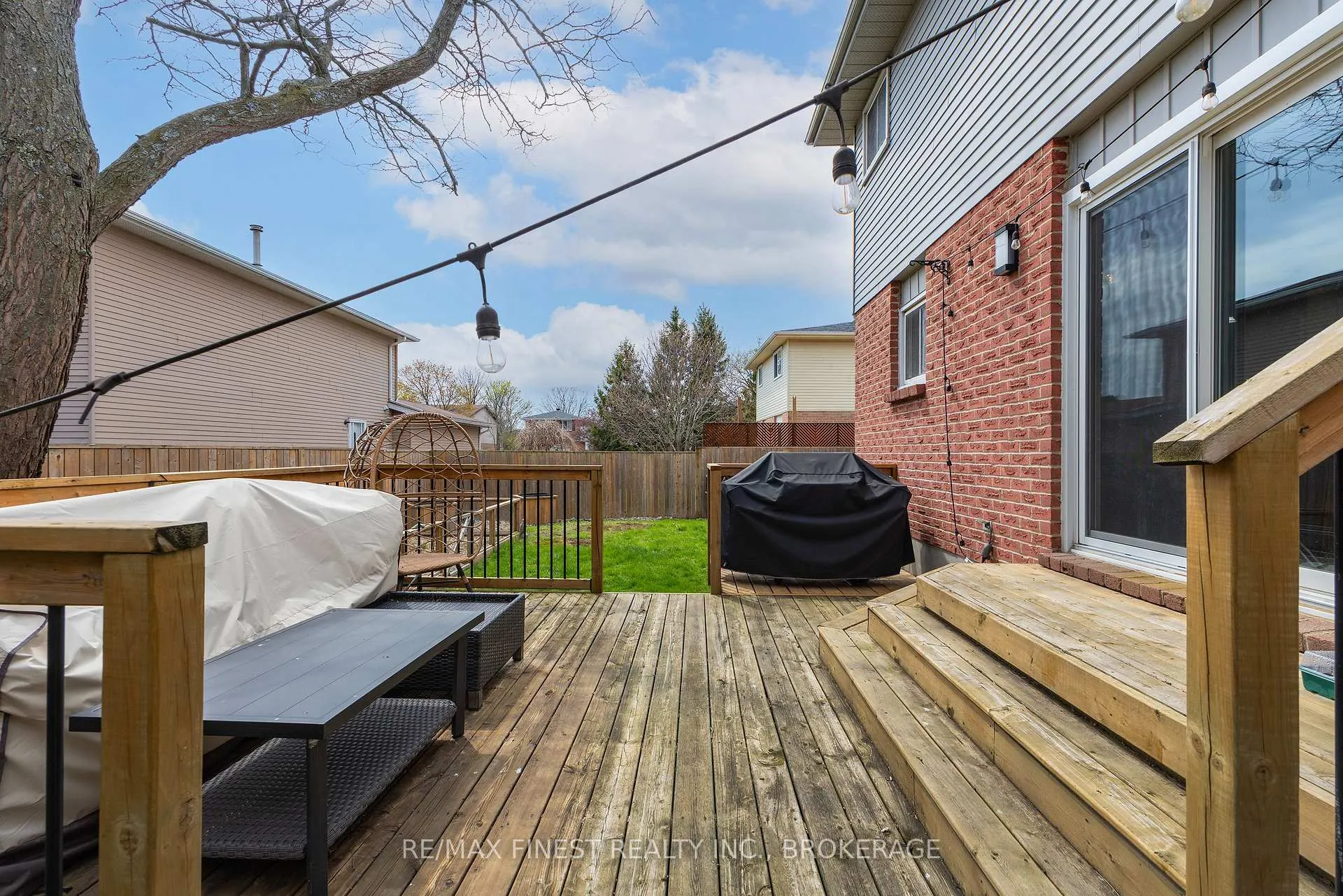 Photo 11 of 1139 Wintergreen Crescent, Kingston, City Northwest — HOMEH