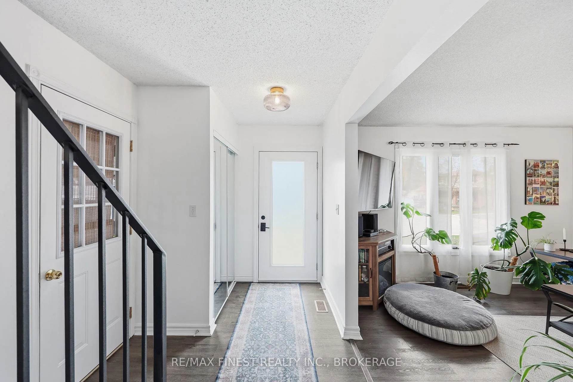 Photo 12 of 1139 Wintergreen Crescent, Kingston, City Northwest — HOMEH