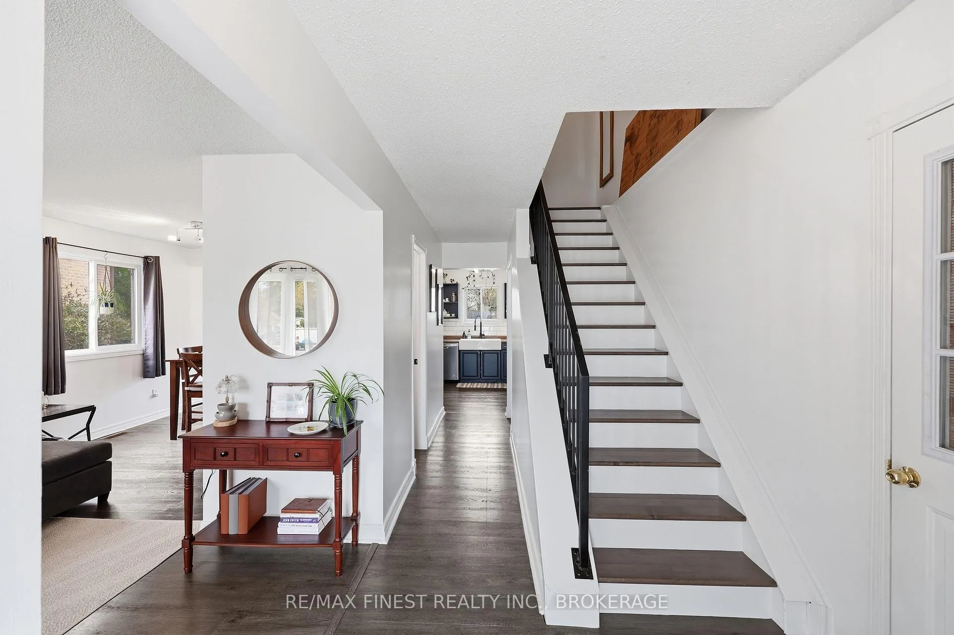 Photo 14 of 1139 Wintergreen Crescent, Kingston, City Northwest — HOMEH