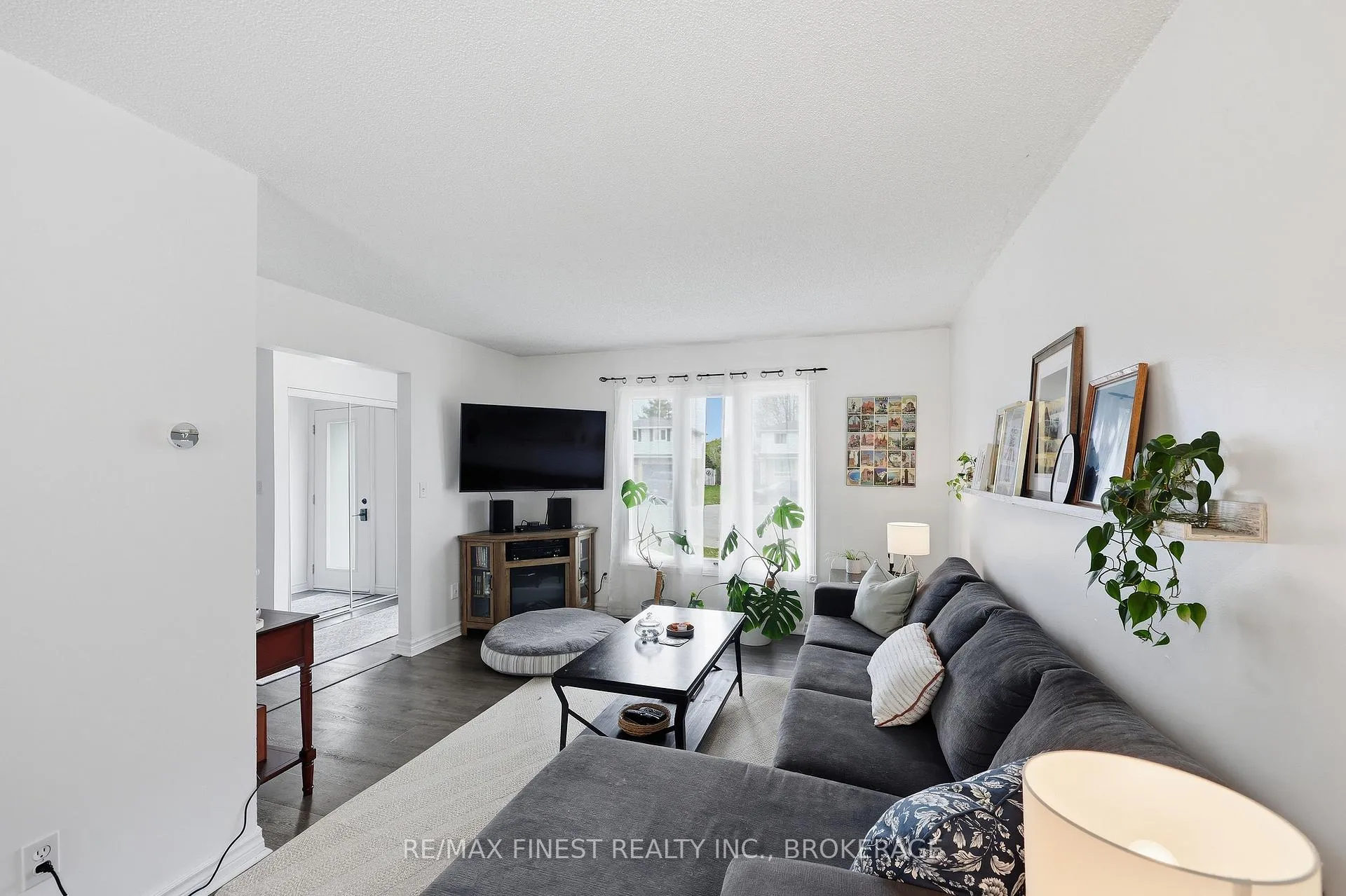 Photo 16 of 1139 Wintergreen Crescent, Kingston, City Northwest — HOMEH