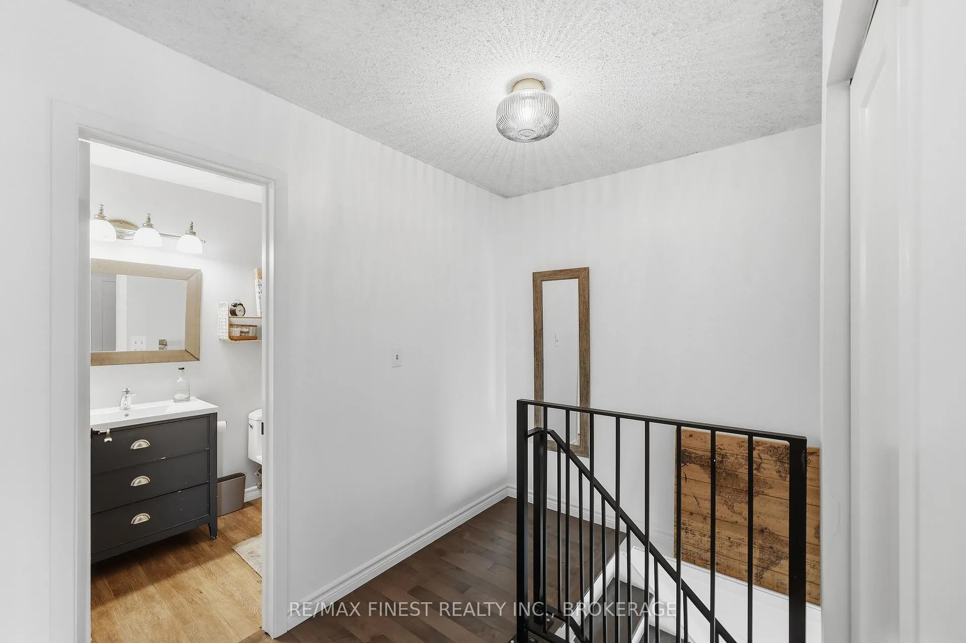 Photo 28 of 1139 Wintergreen Crescent, Kingston, City Northwest — HOMEH