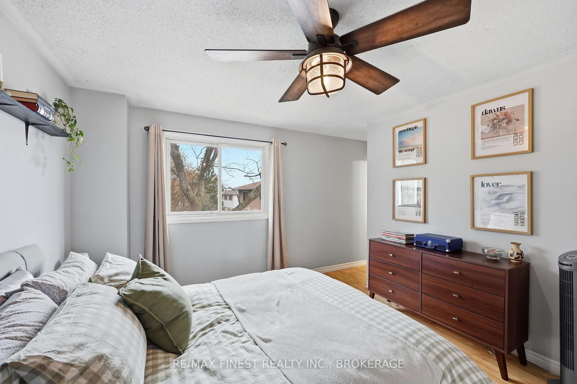 Photo 30 of 1139 Wintergreen Crescent, Kingston, City Northwest — HOMEH