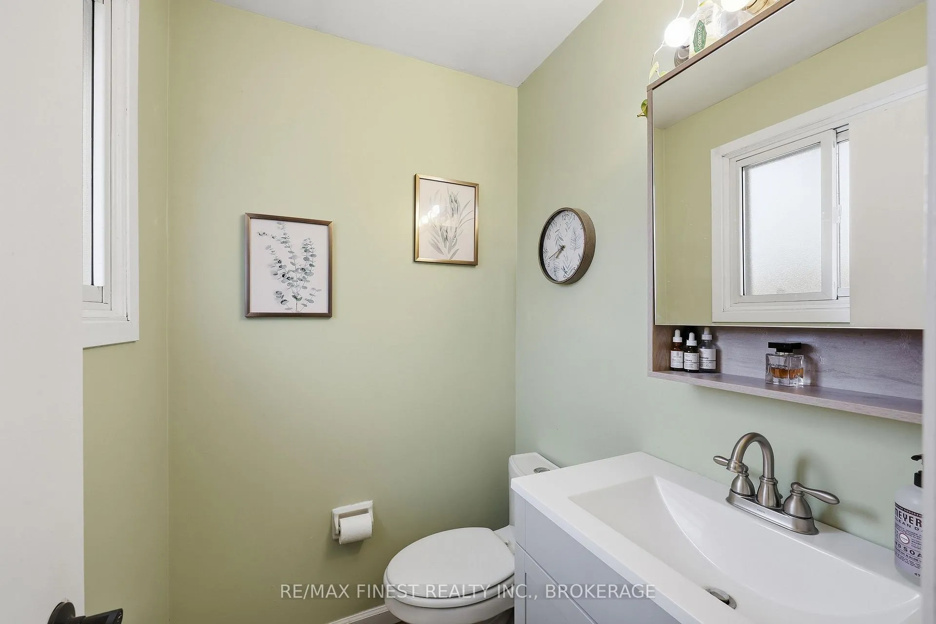 Photo 32 of 1139 Wintergreen Crescent, Kingston, City Northwest — HOMEH