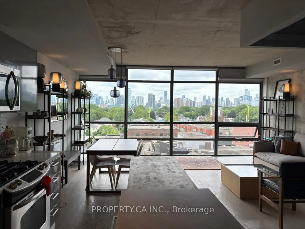 Photo 2 of Unit 803, 319 Carlaw Avenue, Toronto, South Riverdale — HOMEH