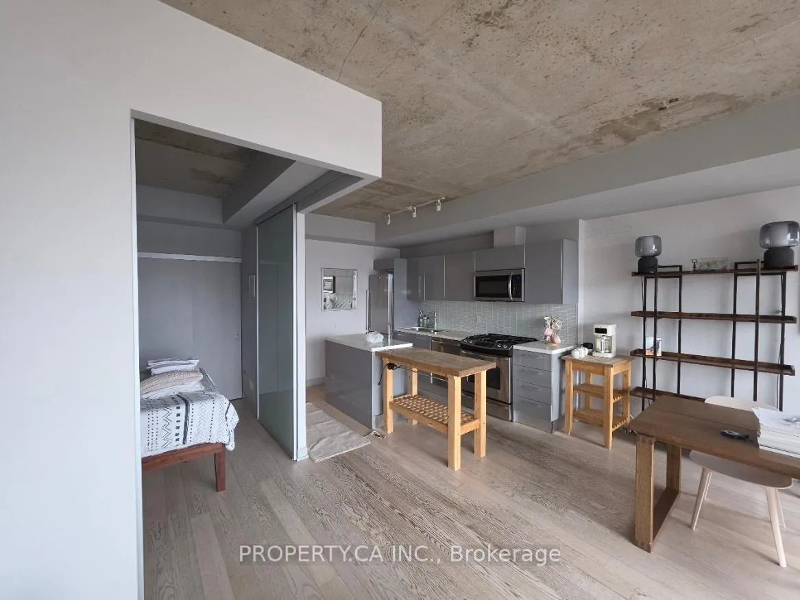 Photo 8 of Unit 803, 319 Carlaw Avenue, Toronto, South Riverdale — HOMEH
