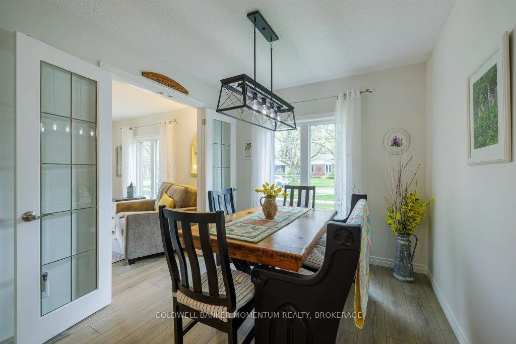 Photo 10 of 26 Spruceside Crescent, Pelham, Fonthill — HOMEH