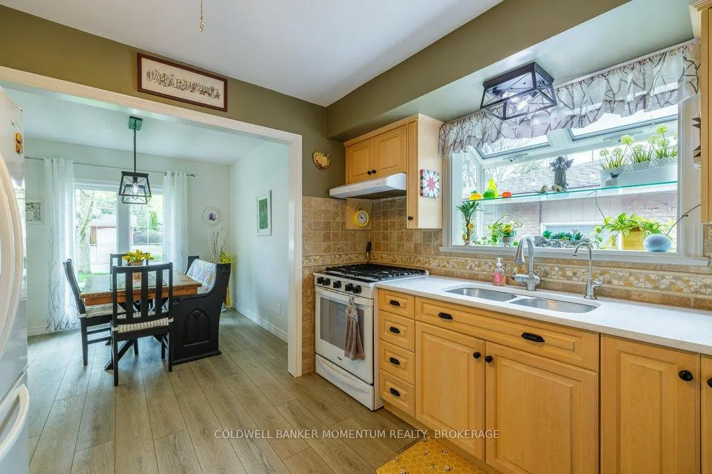 Photo 16 of 26 Spruceside Crescent, Pelham, Fonthill — HOMEH