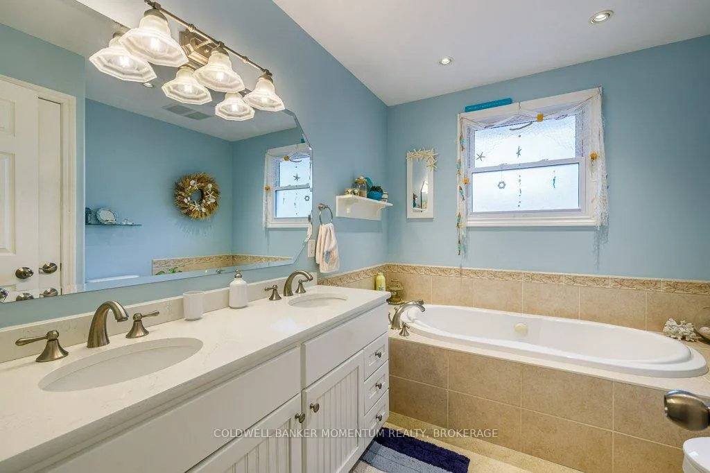 Photo 18 of 26 Spruceside Crescent, Pelham, Fonthill — HOMEH