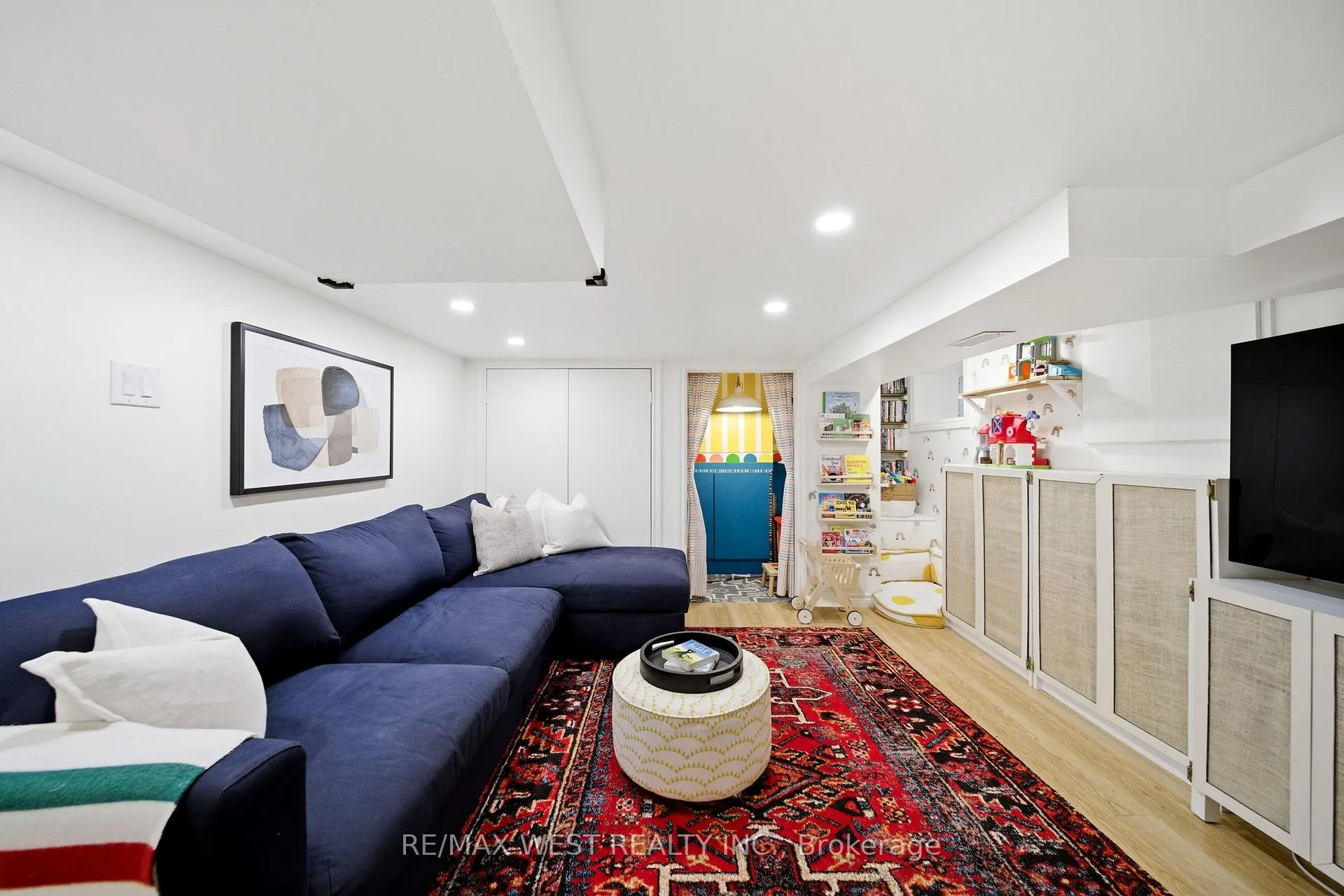 Photo 17 of 5 Norval Street, Toronto, Rockcliffe-Smythe — HOMEH
