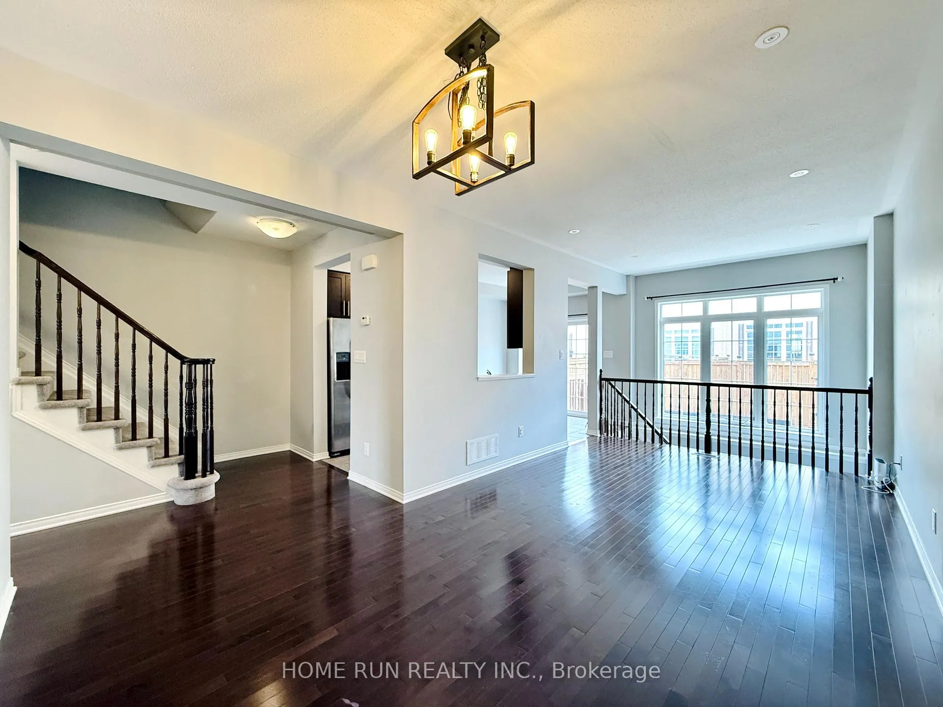 Photo 5 of 183 Laramie Crescent, Ottawa, Barrhaven - Stonebridge — HOMEH