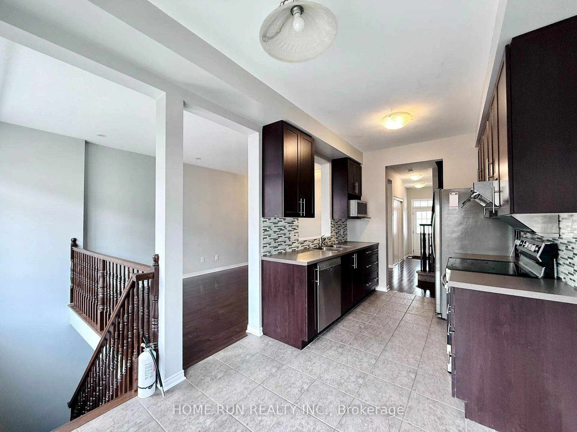 Photo 9 of 183 Laramie Crescent, Ottawa, Barrhaven - Stonebridge — HOMEH