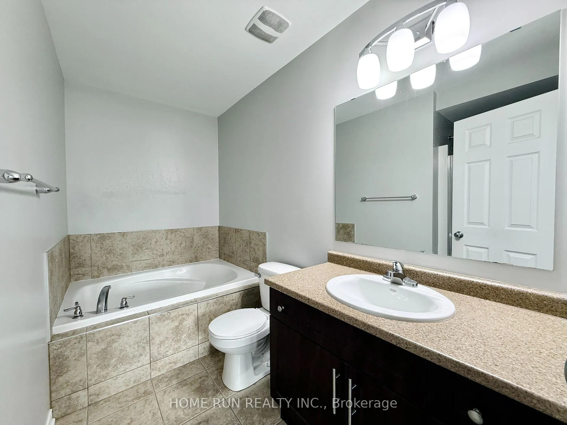 Photo 19 of 183 Laramie Crescent, Ottawa, Barrhaven - Stonebridge — HOMEH