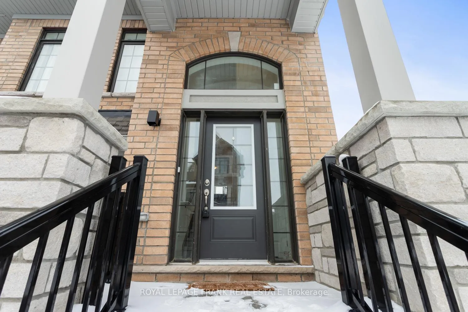 Photo 2 of 58 Selfridge Way, Whitby, Downtown Whitby — HOMEH