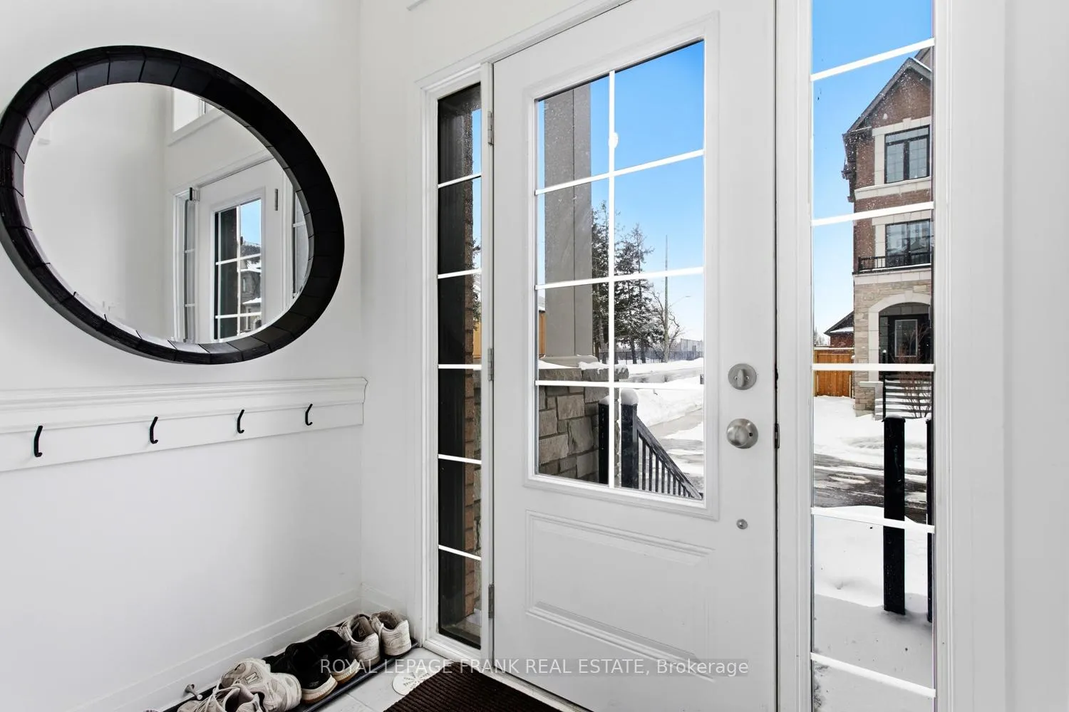 Photo 4 of 58 Selfridge Way, Whitby, Downtown Whitby — HOMEH