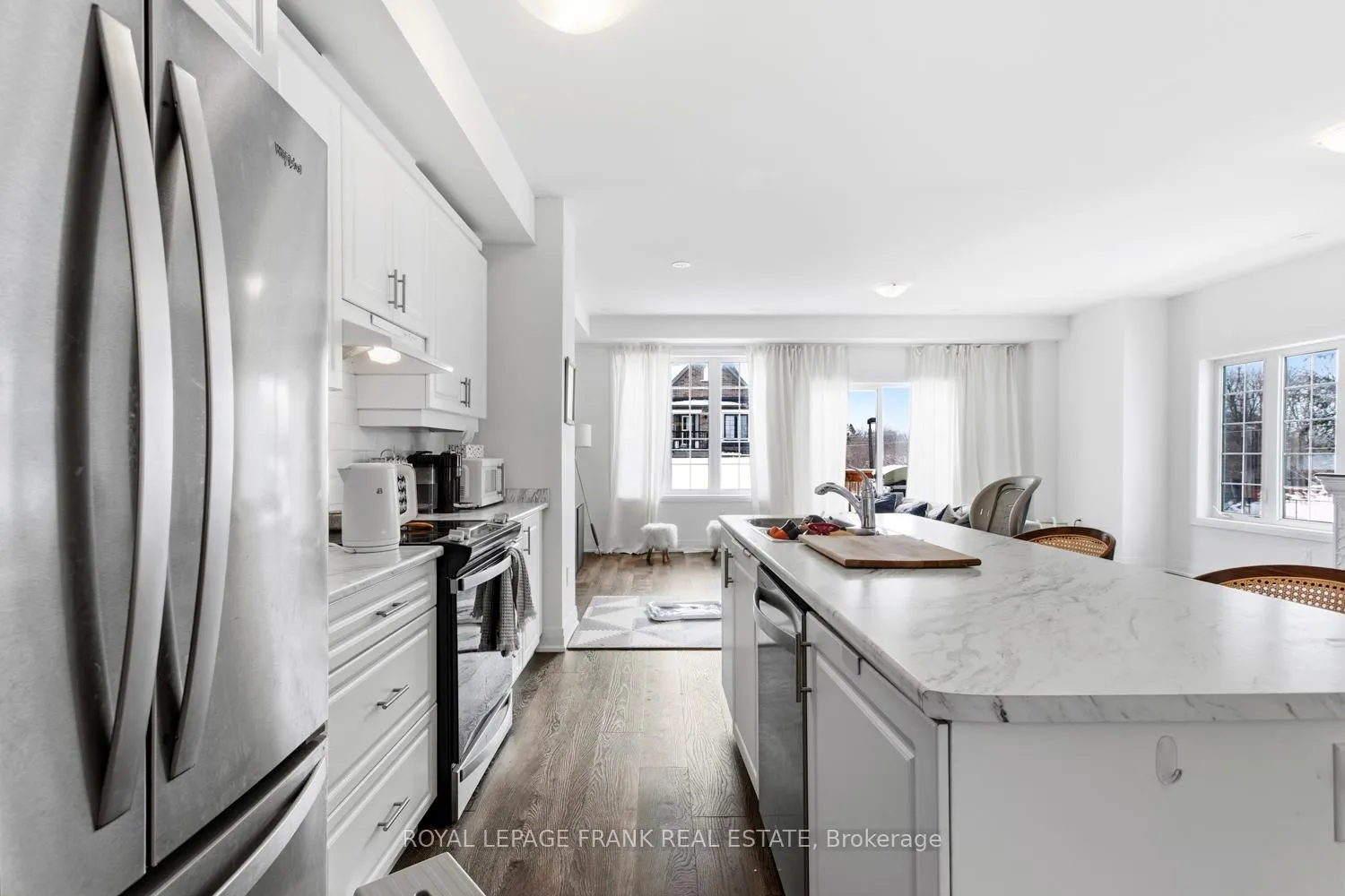 Photo 9 of 58 Selfridge Way, Whitby, Downtown Whitby — HOMEH