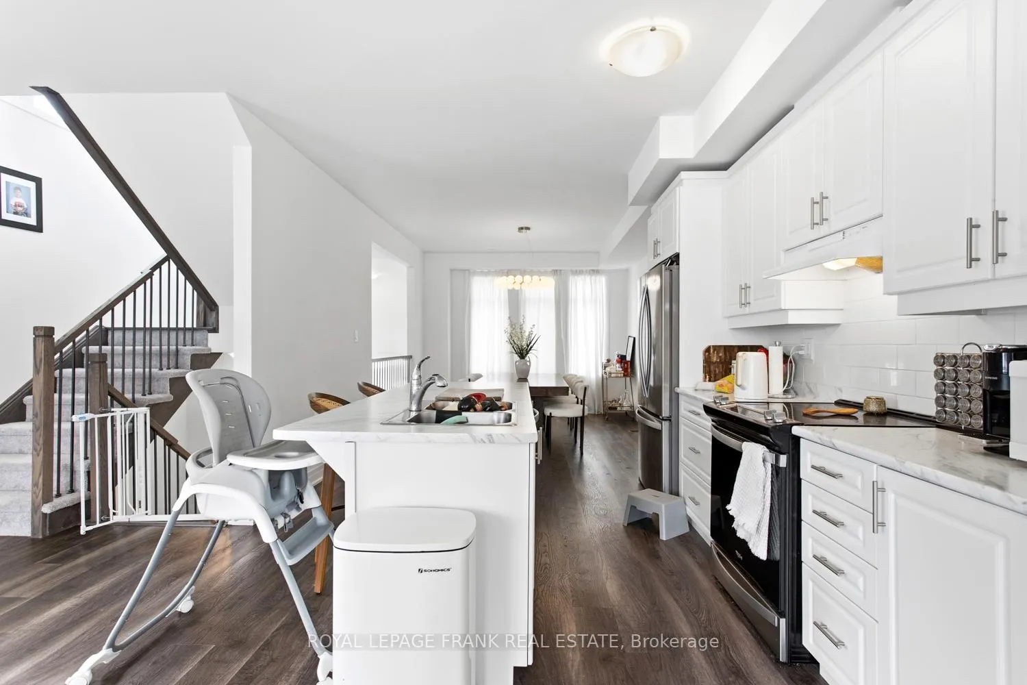 Photo 10 of 58 Selfridge Way, Whitby, Downtown Whitby — HOMEH