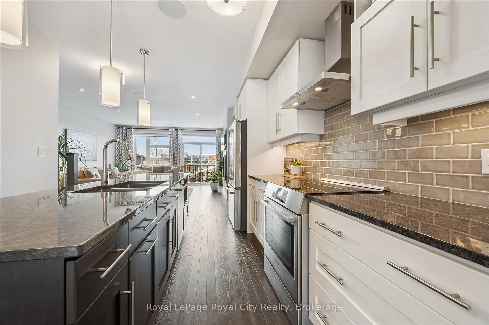 Photo 11 of Unit 25, 60 Arkell Road, Guelph, Kortright East — HOMEH