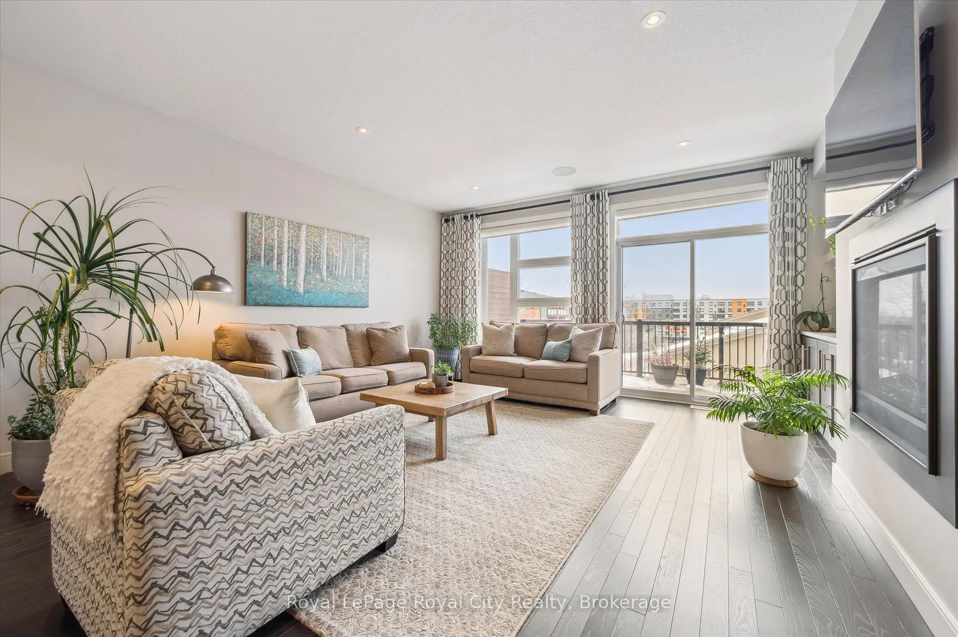 Photo 14 of Unit 25, 60 Arkell Road, Guelph, Kortright East — HOMEH