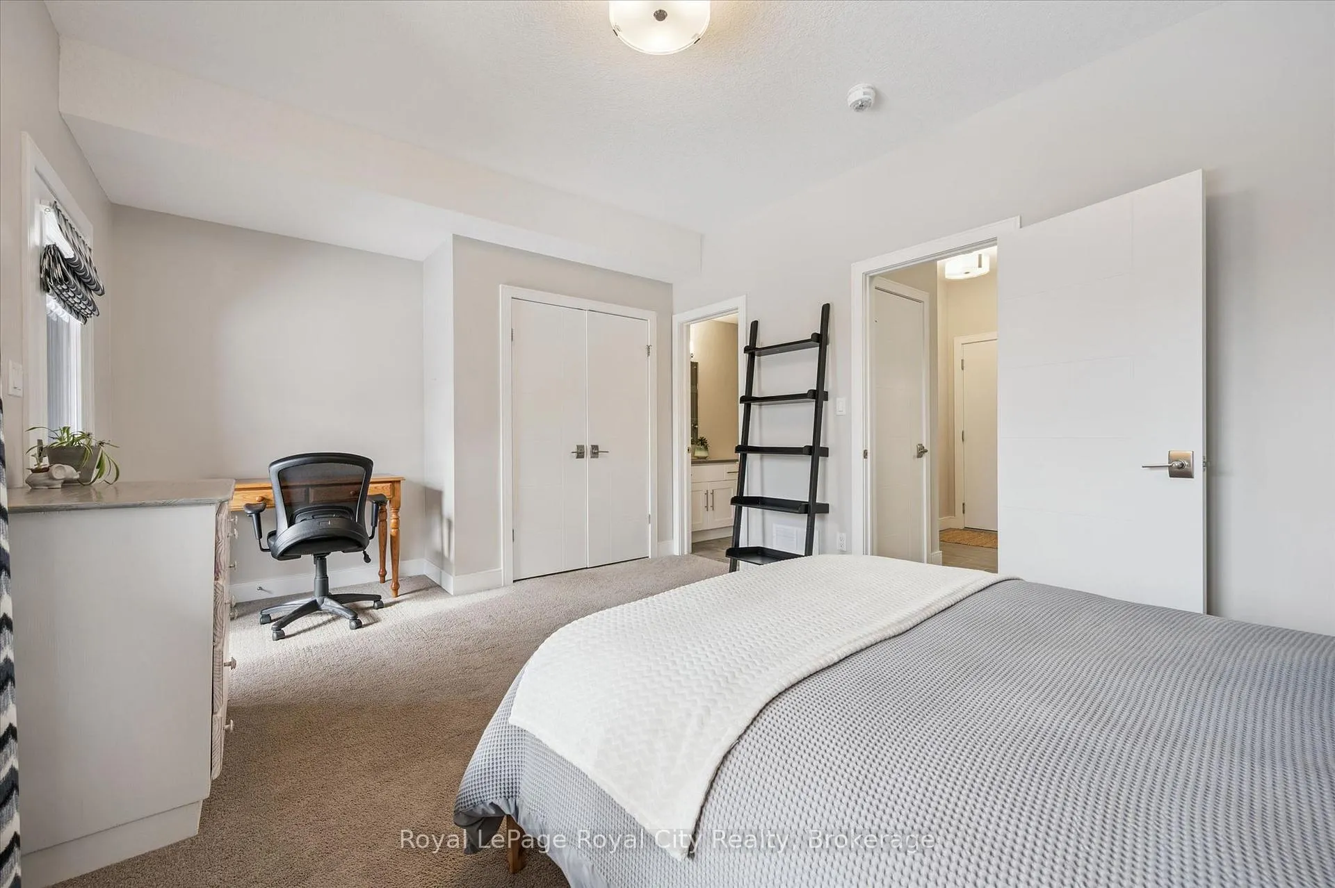 Photo 37 of Unit 25, 60 Arkell Road, Guelph, Kortright East — HOMEH