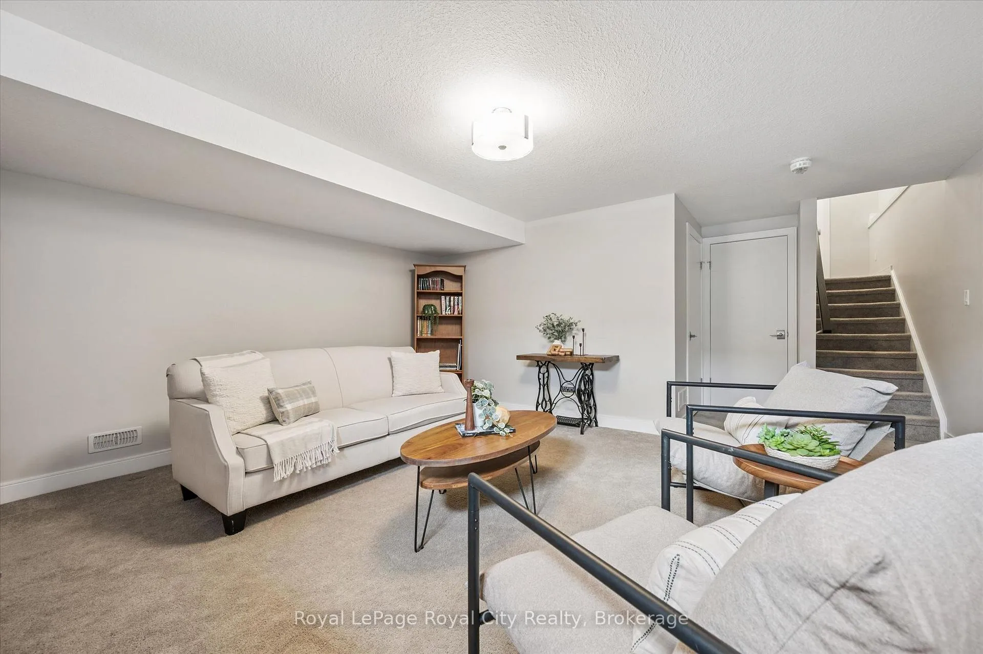 Photo 41 of Unit 25, 60 Arkell Road, Guelph, Kortright East — HOMEH