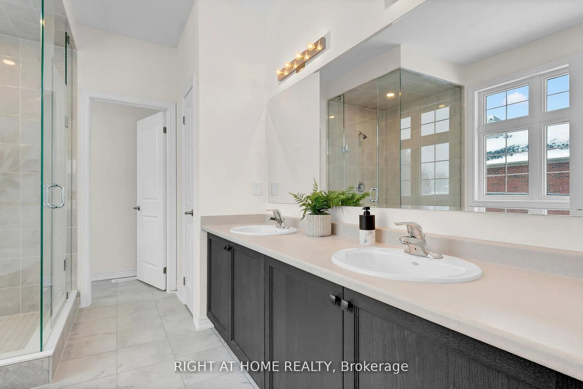 Photo 23 of 53 Wellers Way, Quinte West, Murray Ward — HOMEH