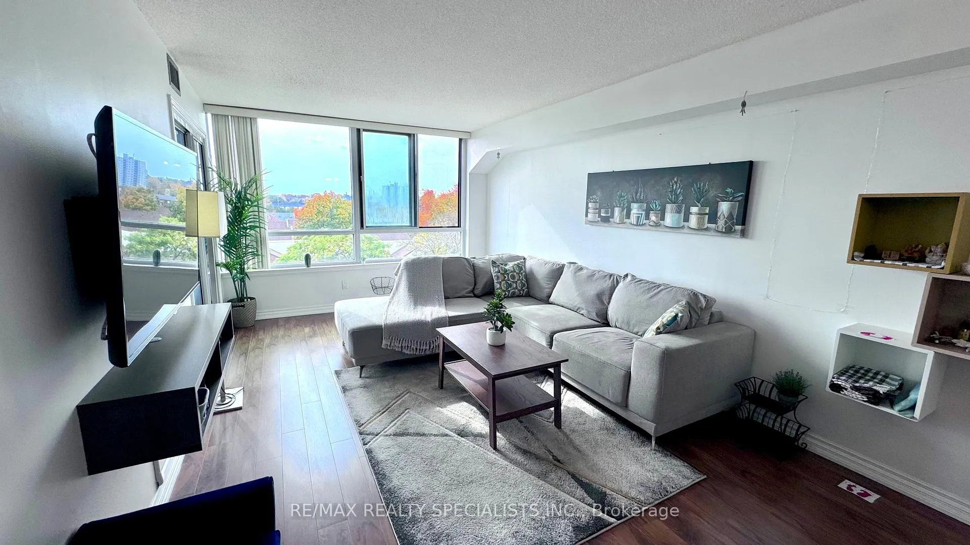 Photo 7 of Unit 520, 1001 Cedarglen Gate, Mississauga, Erindale — HOMEH