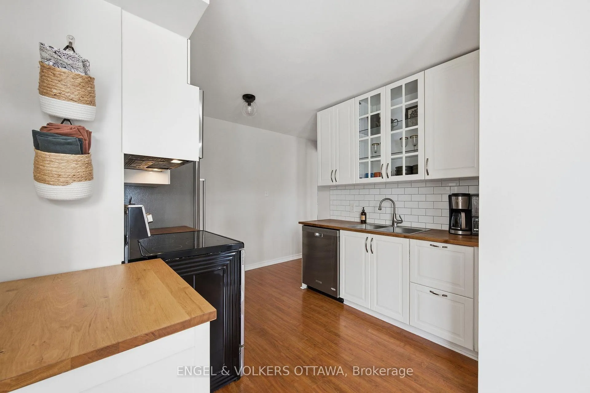 Photo 5 of 150 Forward Avenue, Ottawa, Mechanicsville — HOMEH