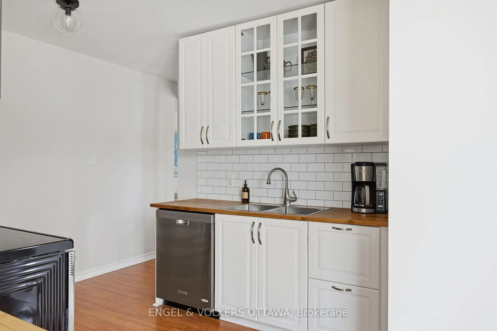 Photo 6 of 150 Forward Avenue, Ottawa, Mechanicsville — HOMEH