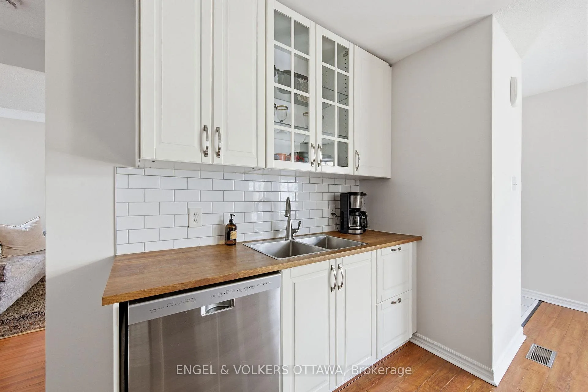 Photo 11 of 150 Forward Avenue, Ottawa, Mechanicsville — HOMEH