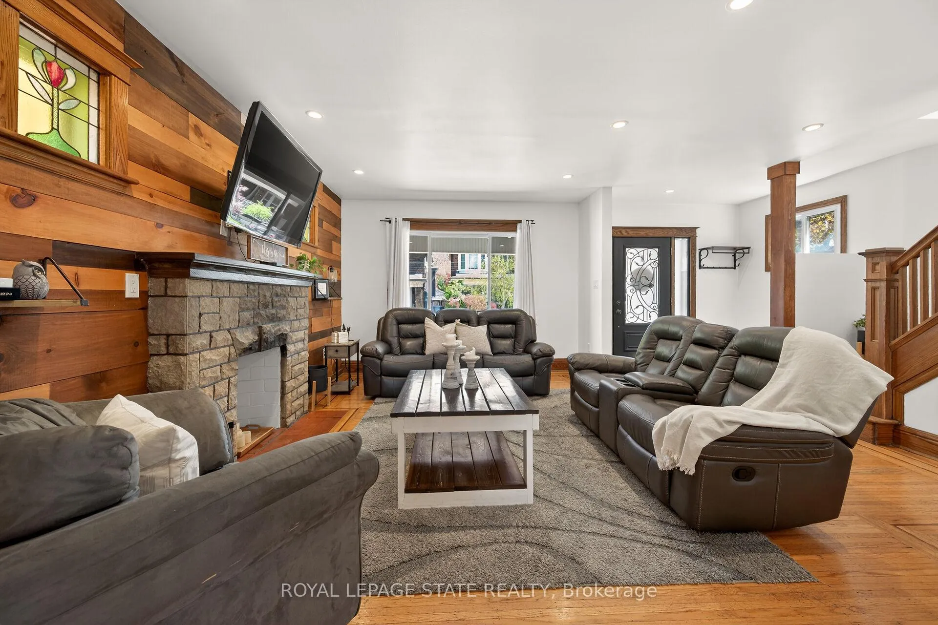 Photo 8 of 28 Ashford Boulevard, Hamilton, Blakeley — HOMEH