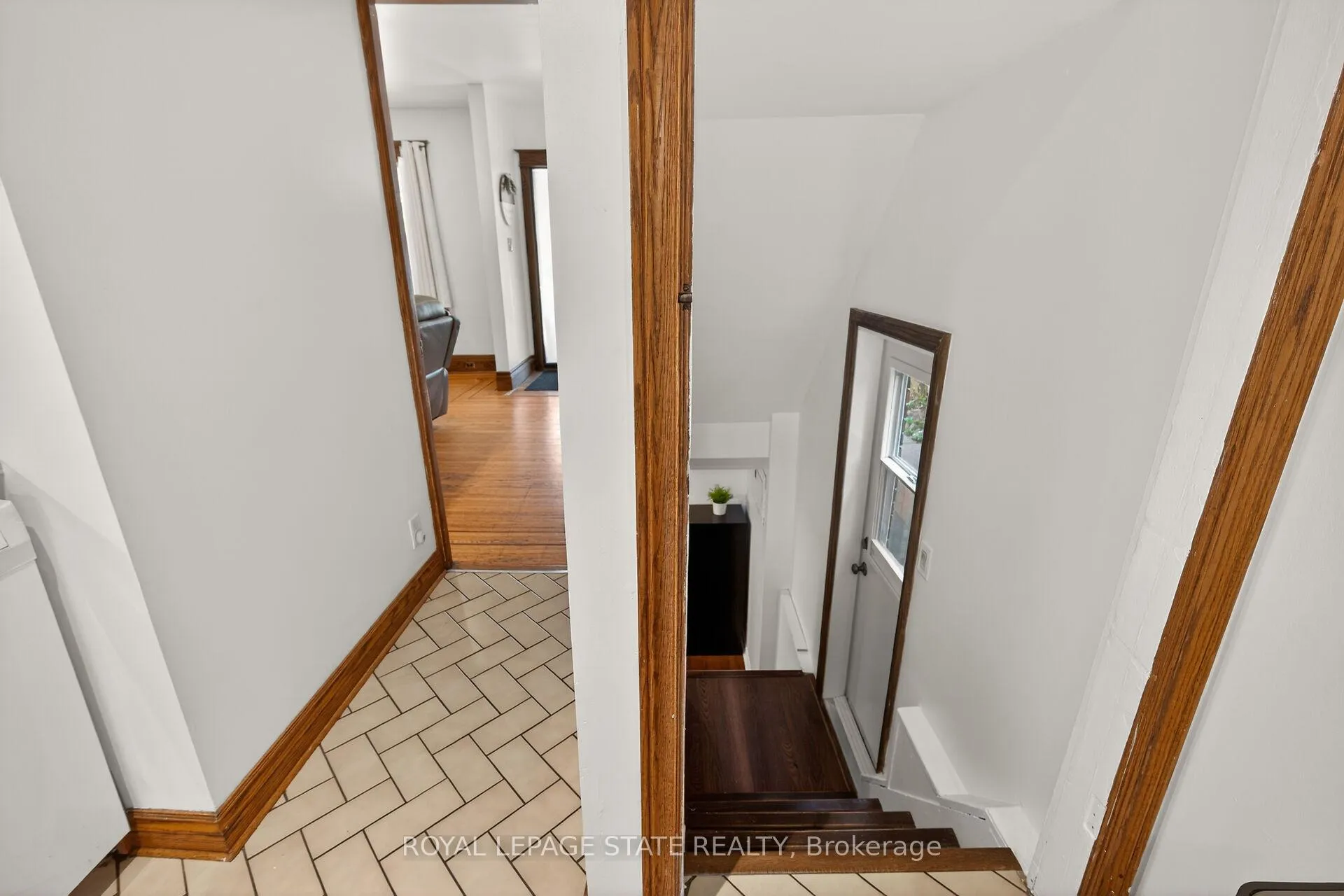 Photo 19 of 28 Ashford Boulevard, Hamilton, Blakeley — HOMEH