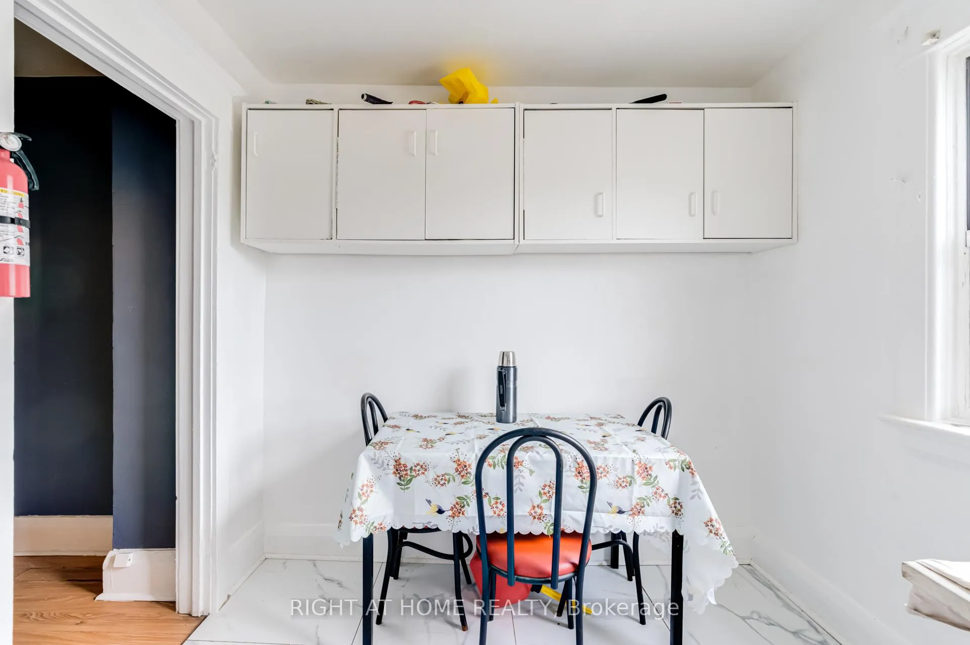 Photo 14 of 16 Pryor Avenue, Toronto, Weston-Pellam Park — HOMEH
