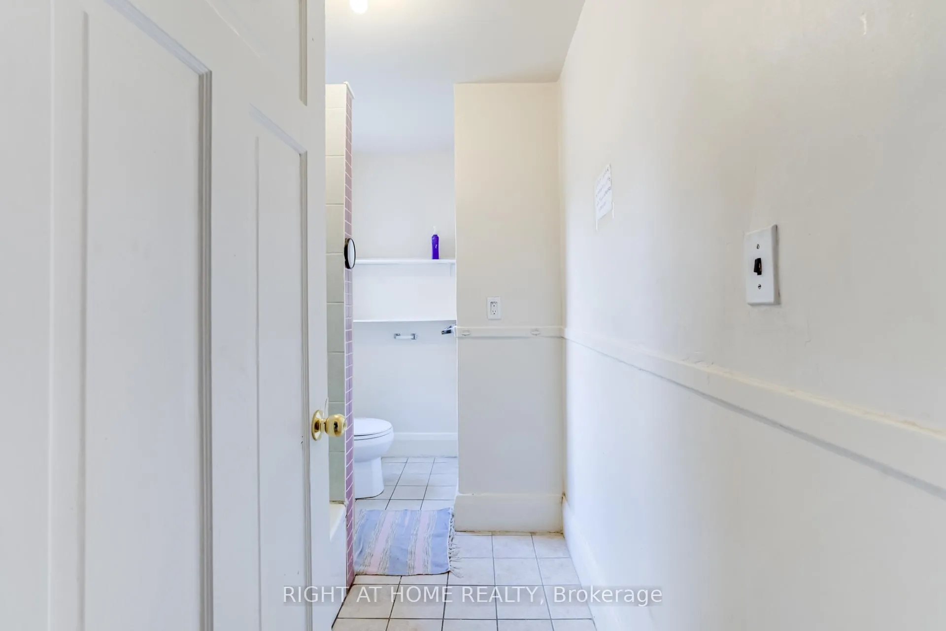 Photo 15 of 16 Pryor Avenue, Toronto, Weston-Pellam Park — HOMEH