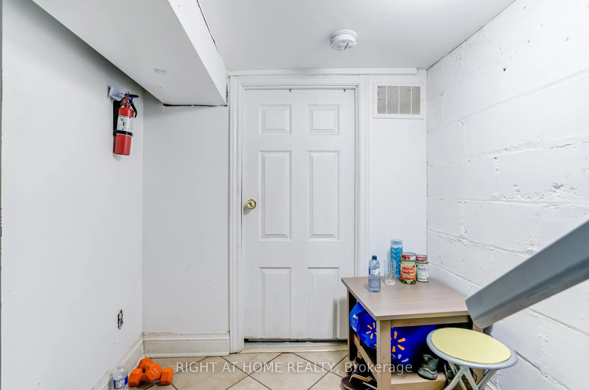 Photo 26 of 16 Pryor Avenue, Toronto, Weston-Pellam Park — HOMEH