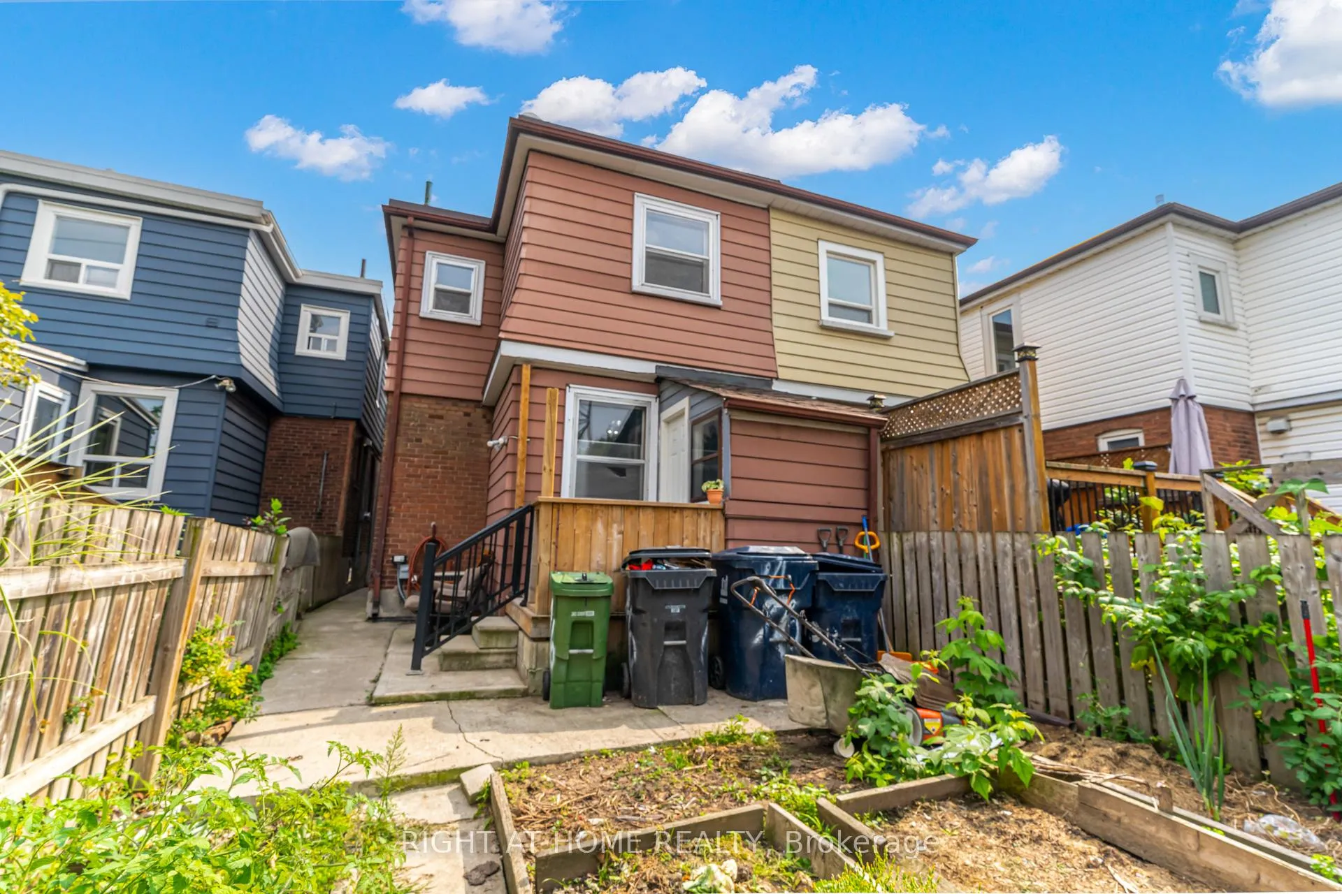 Photo 28 of 16 Pryor Avenue, Toronto, Weston-Pellam Park — HOMEH
