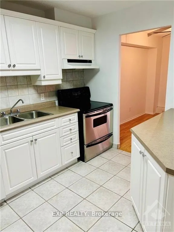 Photo 8 of Unit 1901, 665 Bathgate Drive, Ottawa, Carson Meadows — HOMEH