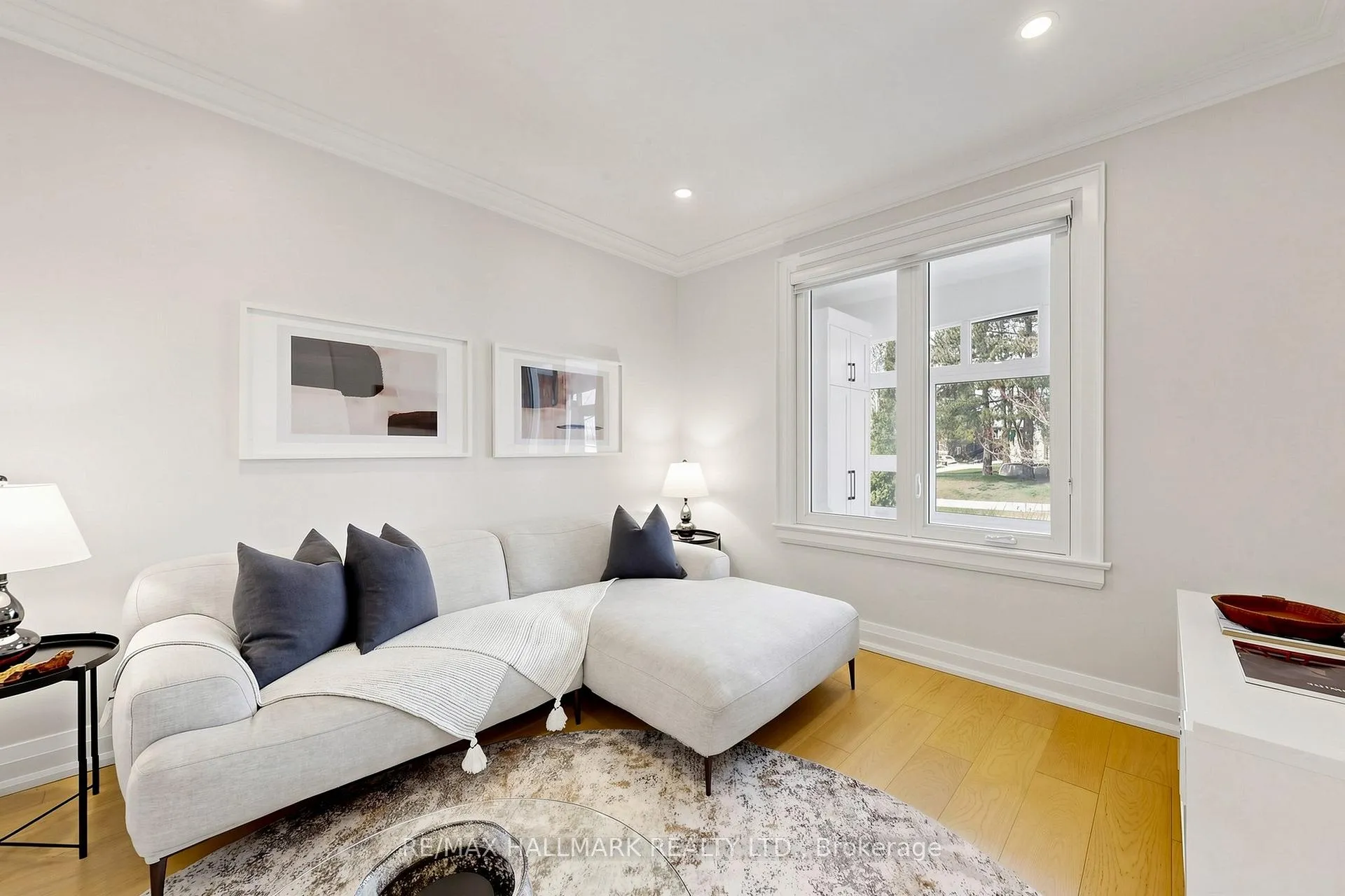 Photo 10 of 301 Wolverleigh Boulevard, Toronto, Danforth — HOMEH