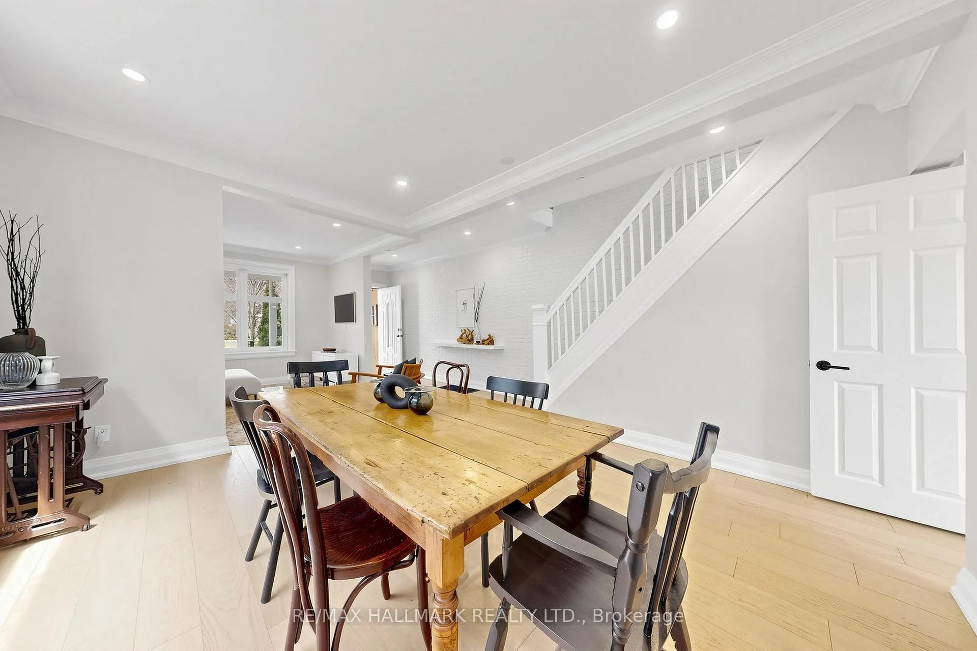 Photo 14 of 301 Wolverleigh Boulevard, Toronto, Danforth — HOMEH