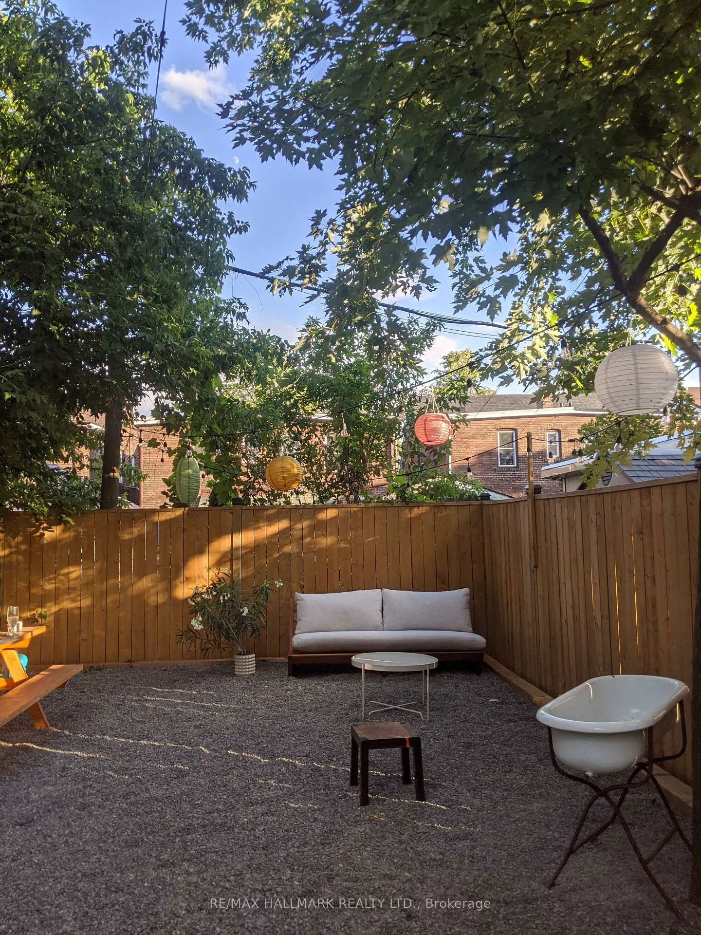 Photo 36 of 301 Wolverleigh Boulevard, Toronto, Danforth — HOMEH