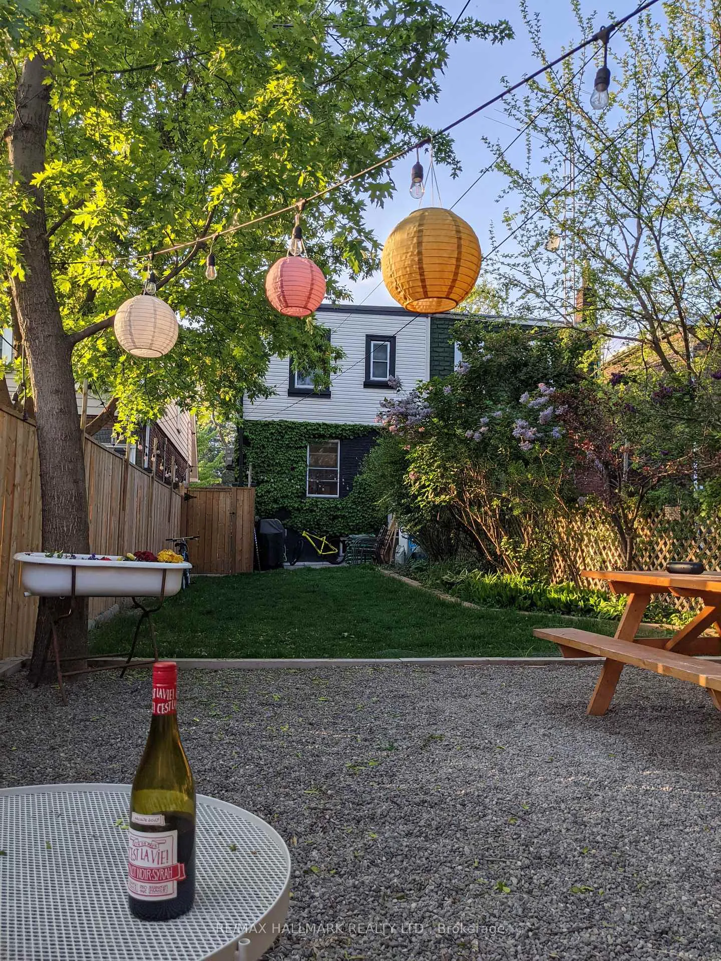 Photo 41 of 301 Wolverleigh Boulevard, Toronto, Danforth — HOMEH