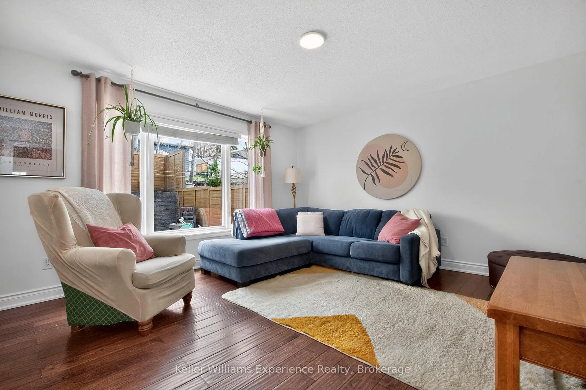Photo 9 of 1005 Whitney Crescent, Midland — HOMEH