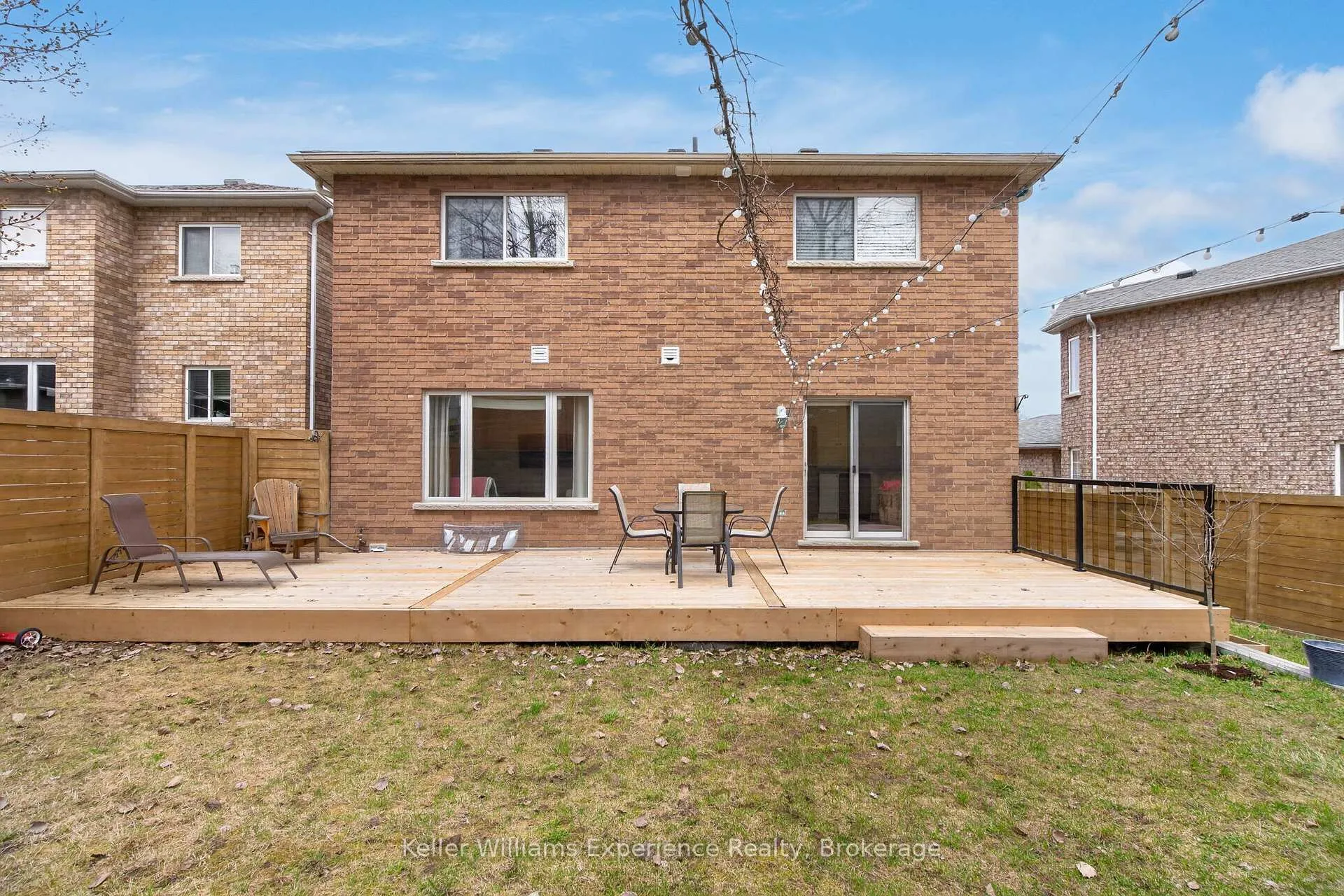 Photo 23 of 1005 Whitney Crescent, Midland — HOMEH