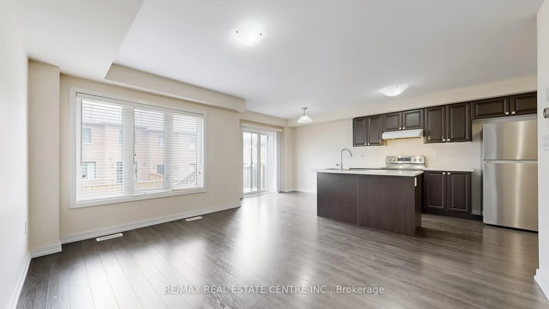 Photo 3 of 80 Scarletwood Street, Hamilton, Stoney Creek Mountain — HOMEH