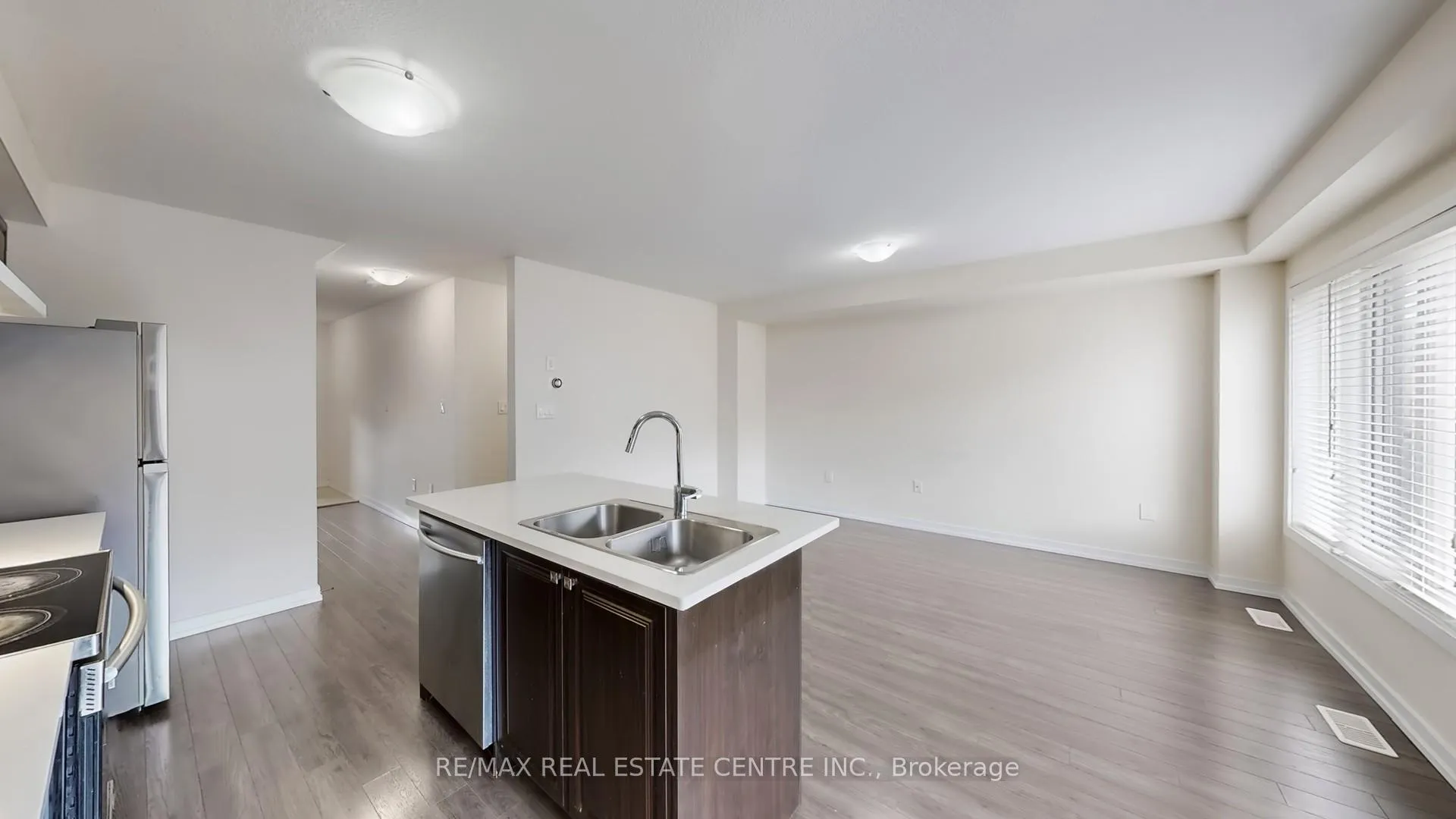 Photo 11 of 80 Scarletwood Street, Hamilton, Stoney Creek Mountain — HOMEH