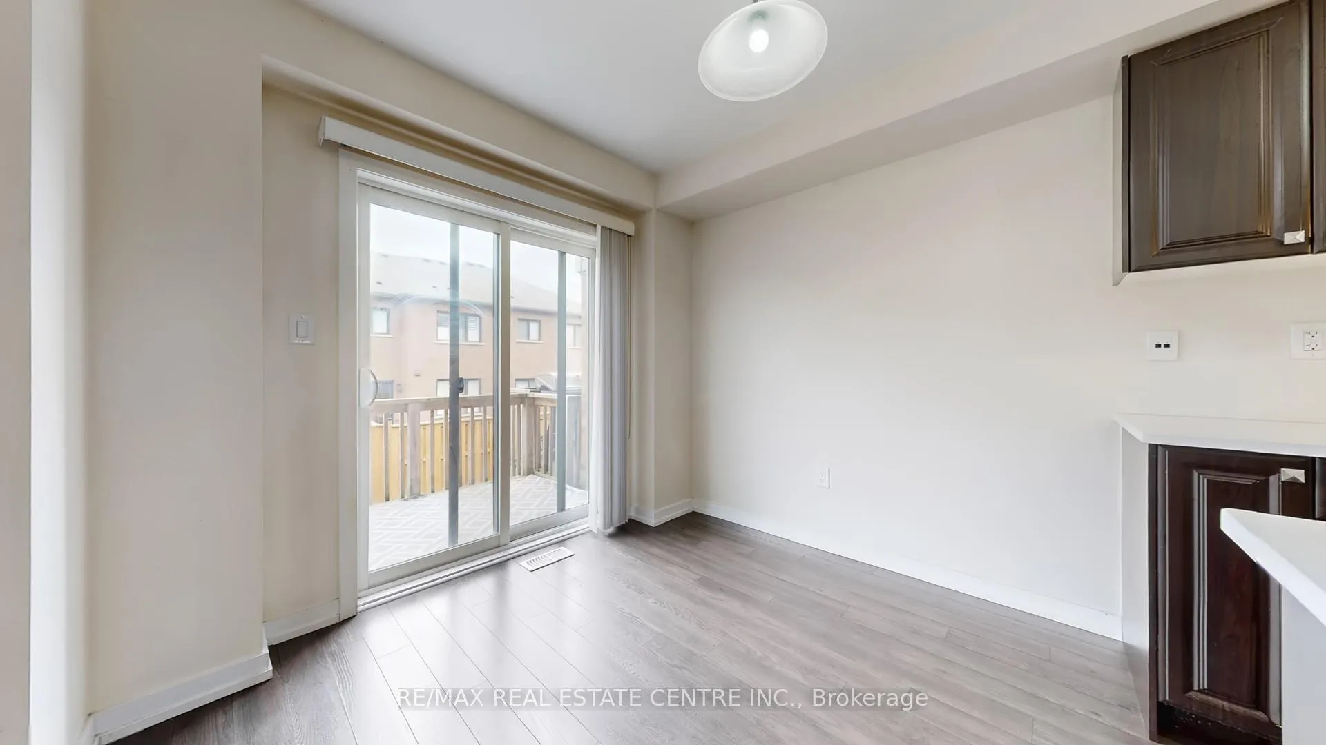 Photo 13 of 80 Scarletwood Street, Hamilton, Stoney Creek Mountain — HOMEH