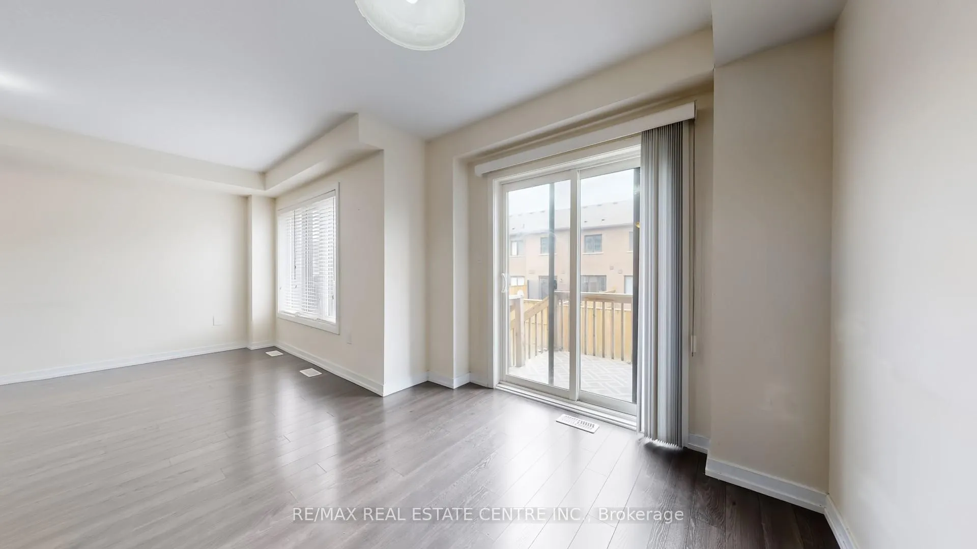 Photo 14 of 80 Scarletwood Street, Hamilton, Stoney Creek Mountain — HOMEH