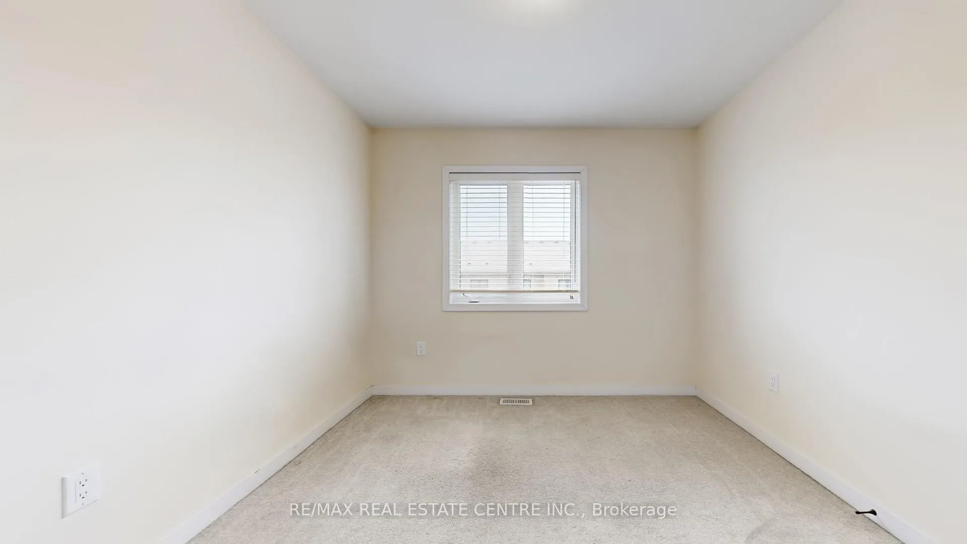 Photo 24 of 80 Scarletwood Street, Hamilton, Stoney Creek Mountain — HOMEH