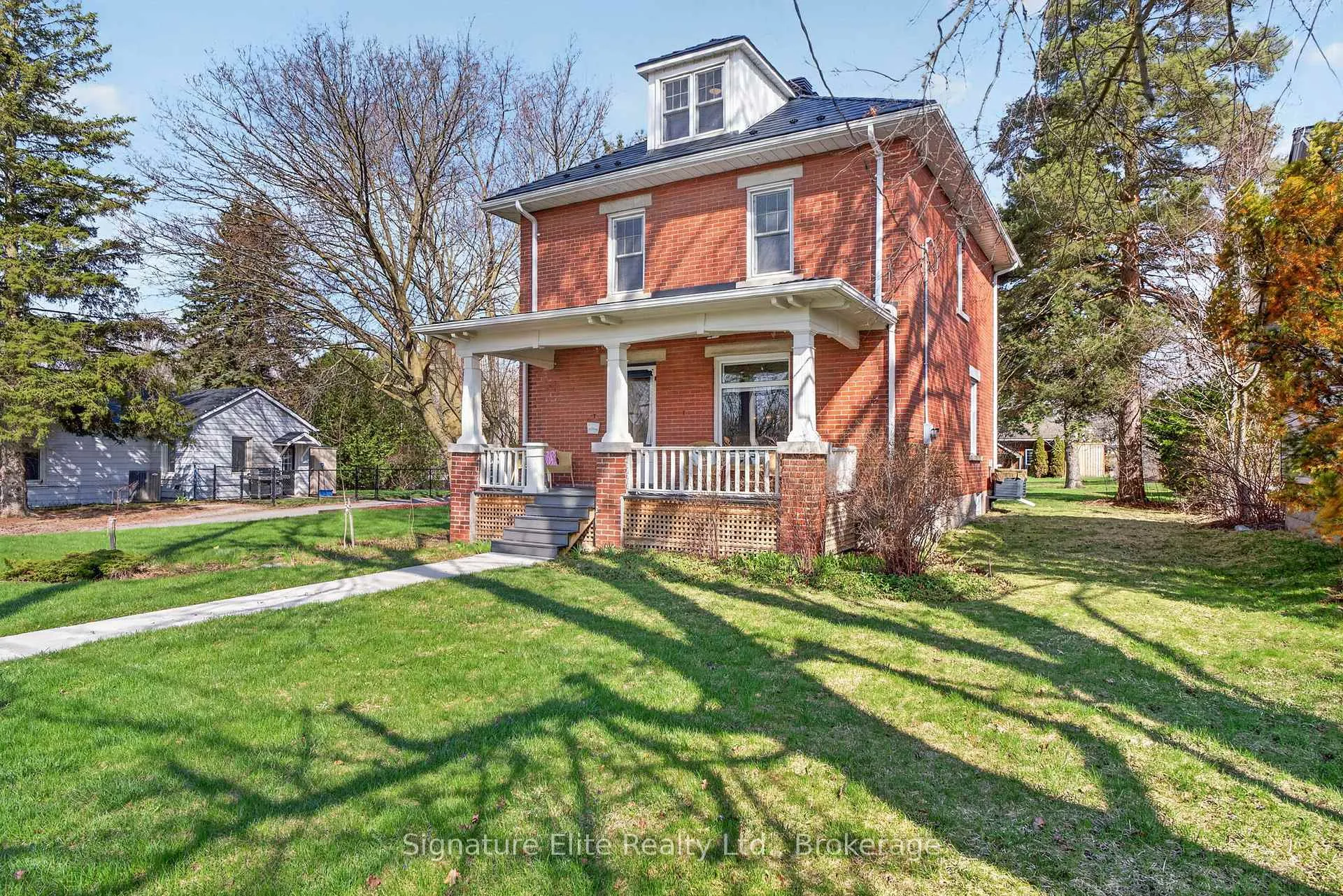 Photo 1 of 60 Winchester Road E, Whitby, Brooklin — HOMEH