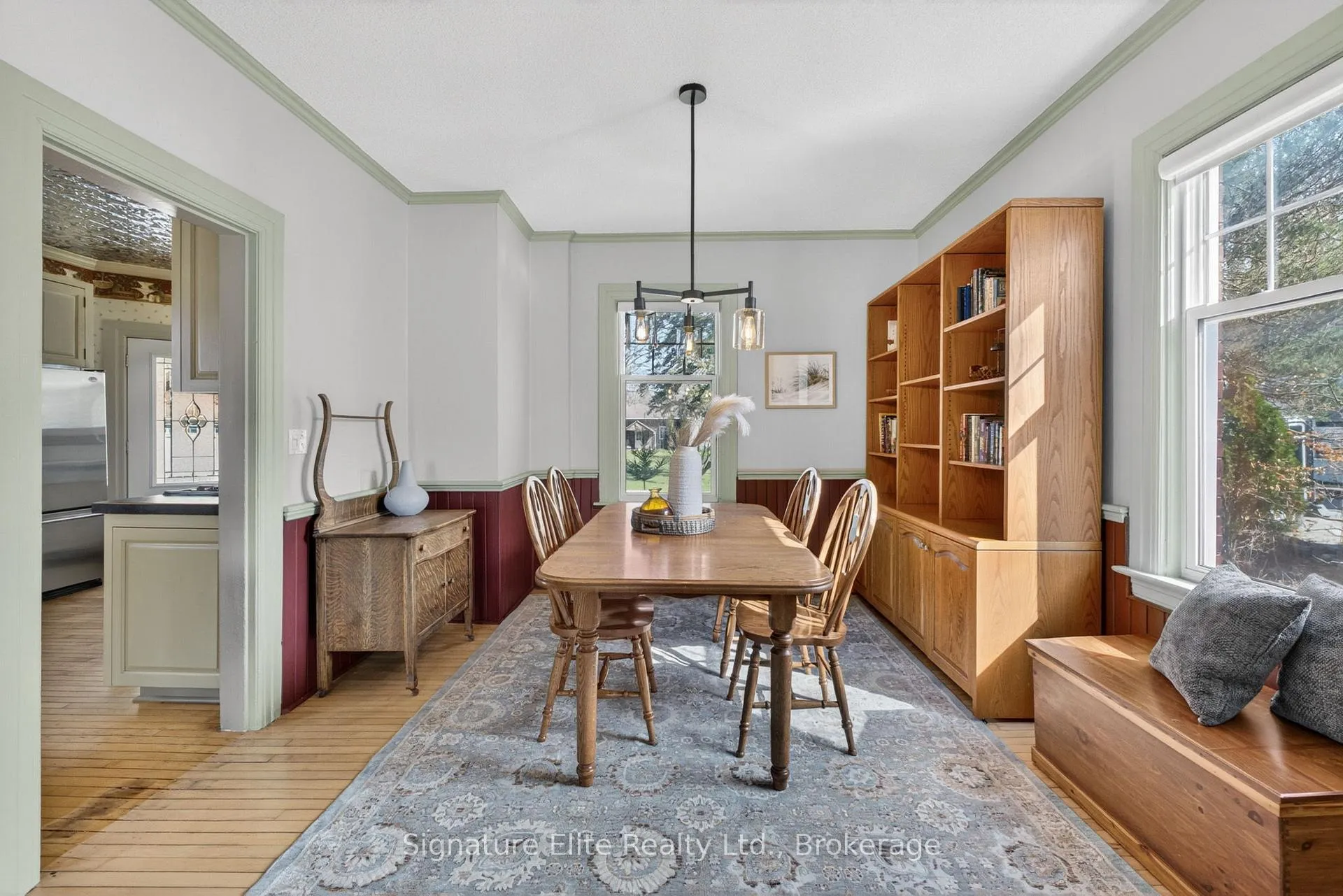 Photo 7 of 60 Winchester Road E, Whitby, Brooklin — HOMEH