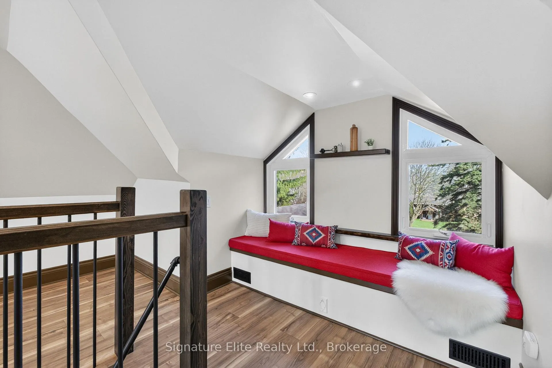 Photo 34 of 60 Winchester Road E, Whitby, Brooklin — HOMEH